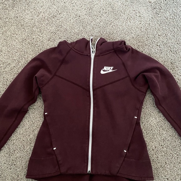 Two size small nike jackets - Picture 5 of 5